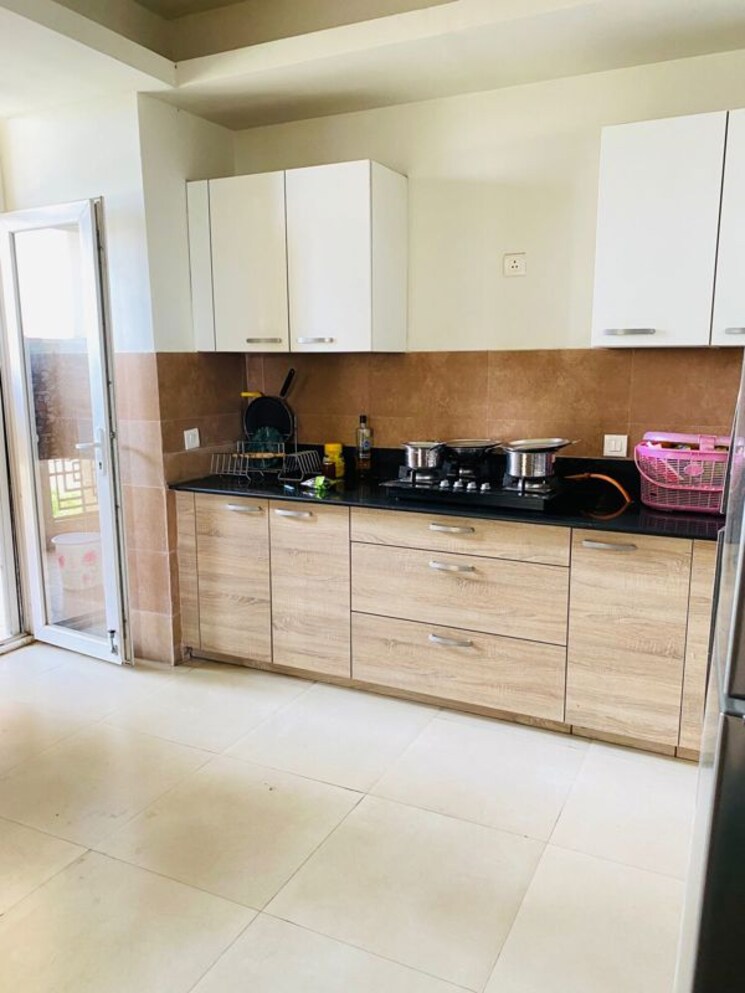 Kitchen, indiabulls-enigma 4 Bedroom 3400 Sq.Ft. Apartment In Sector 110 Gurgaon 9720949