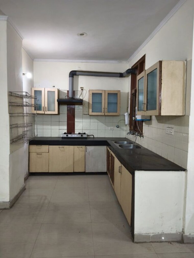 Kitchen, vip road 2 Bedroom 1250 Sq.Ft. Apartment In Vip Road Zirakpur 9721015