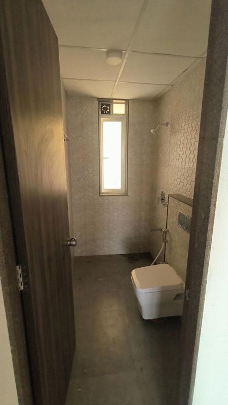 Bathroom, arihant-clan-aalishan-phase-2 2 Bedroom 708 Sq.Ft. Apartment In Kharghar Sector 37 Navi Mumbai 9721034