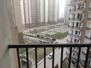 1 RK Apartment For Rent in Amrapali Heartbeat City, Sector 107