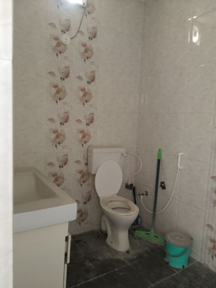 Bathroom, sector 37 1 RK 550 Sq.Ft. Builder Floor In Sector 37 Faridabad 9721068