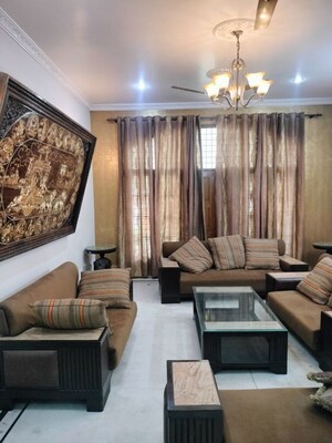 Living Room in 6+ BHK Villa at Gomti Nagar – for Rent