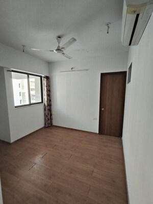 Room in 2.5 BHK Apartment at Lodha Palava Downtown, Dombivli East – for Sale