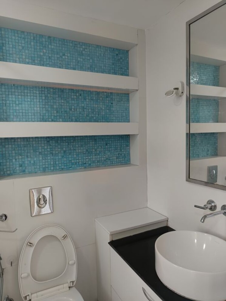 Bathroom, lodha-fiorenza 2 Bedroom 840 Sq.Ft. Apartment In Goregaon East Mumbai 9721081