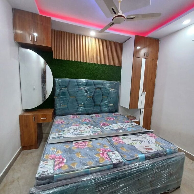 Bedroom, uttam nagar west 3 Bedroom 100 Sq.Yd. Builder Floor In Uttam Nagar West Delhi 9721059