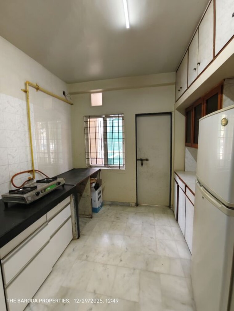 Kitchen, akota 2.5 Bedroom 1500 Sq.Ft. Apartment In Akota Vadodara 9721165