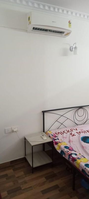 Room in 2 BHK Apartment at Kadamba Plateau – for Rent