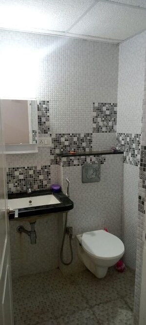 Master Bedroom in 2 BHK Apartment at Kadamba Plateau – for Rent