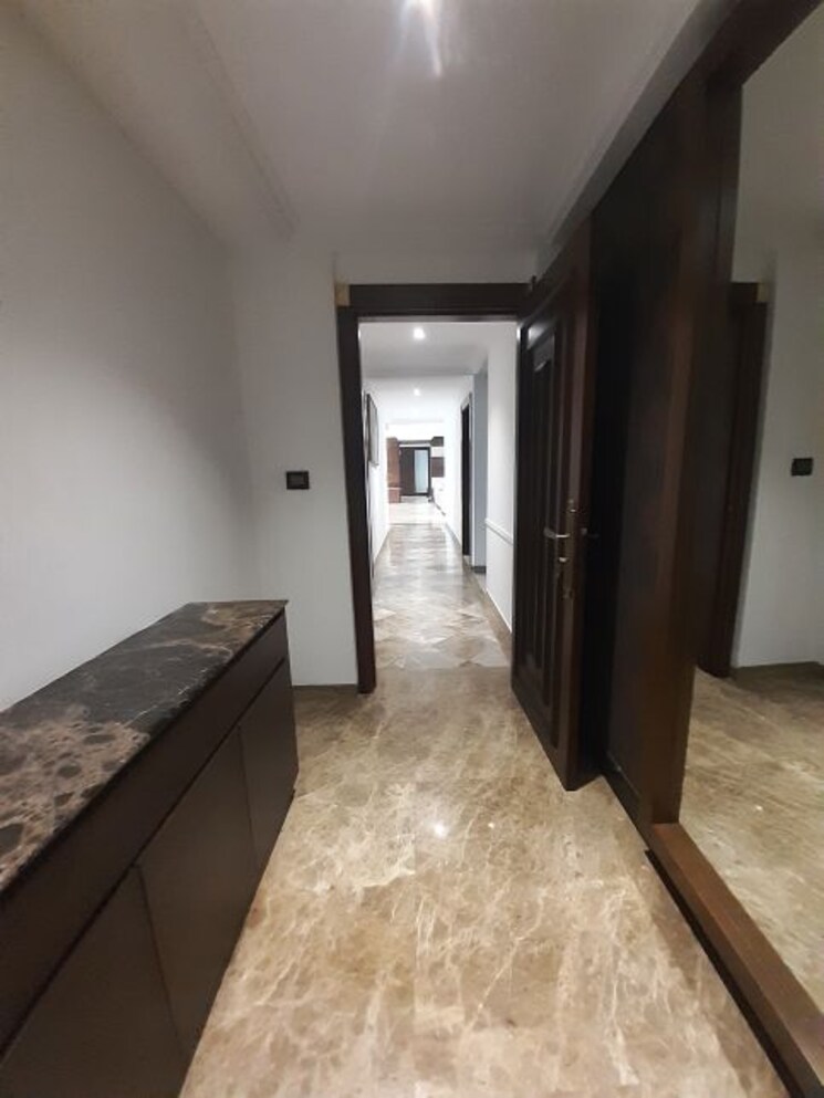 undefined, cunningham road 4 Bedroom 8000 Sq.Ft. Apartment In Cunningham Road Bangalore 9721219