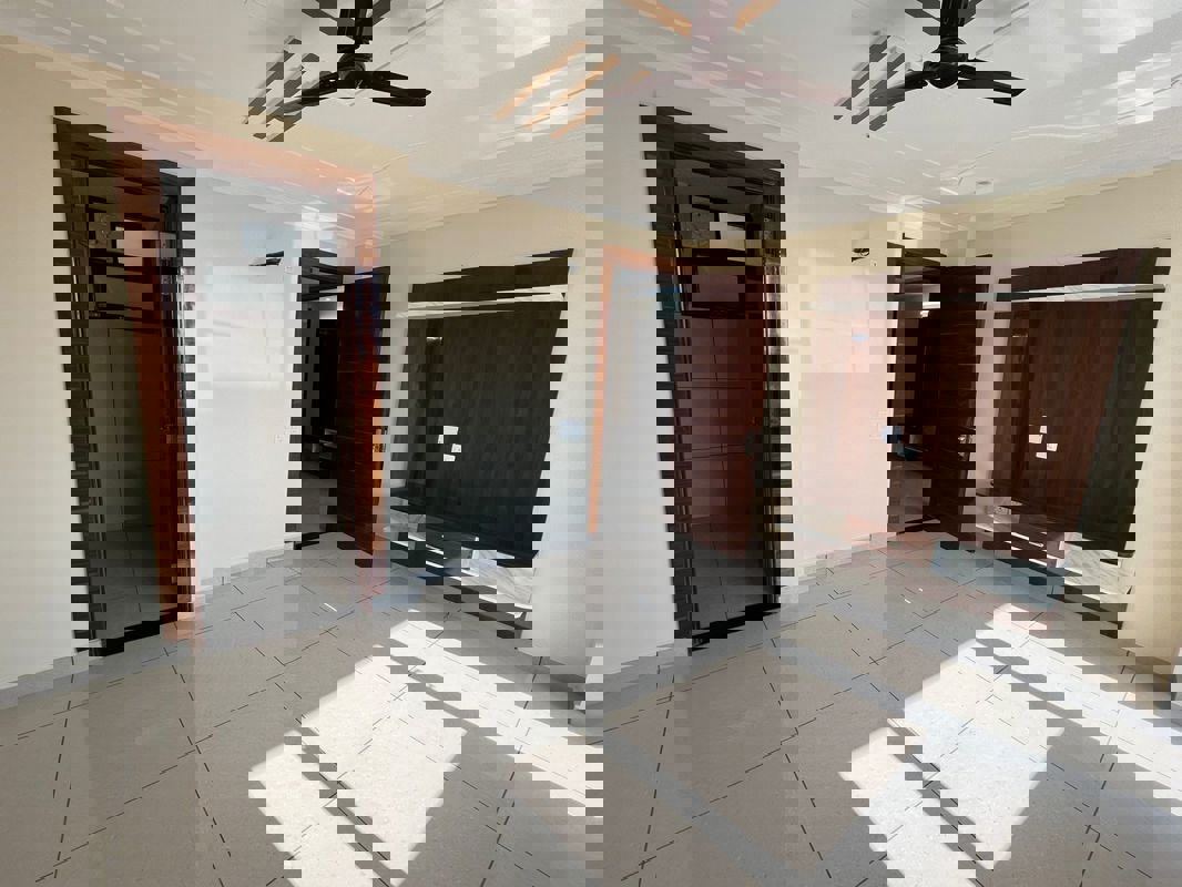 4 BHK + Study Room,Extra Room Apartment For Sale in Sector 4 Dwarka