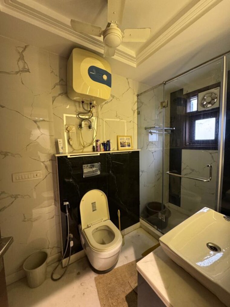 Master Bedroom, greater kailash ii 2 Bedroom 1350 Sq.Ft. Builder Floor In Greater Kailash ii Delhi 9721289