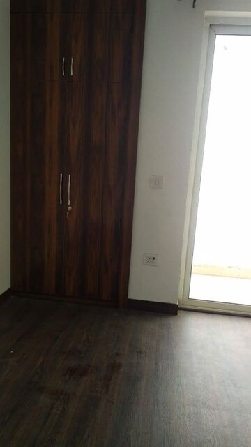 Room in 3 BHK Apartment at SS The Coralwood, Sector 84 – for Rent