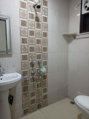Bathroom in 1 BHK Builder Floor at Malviya Nagar – for Rent