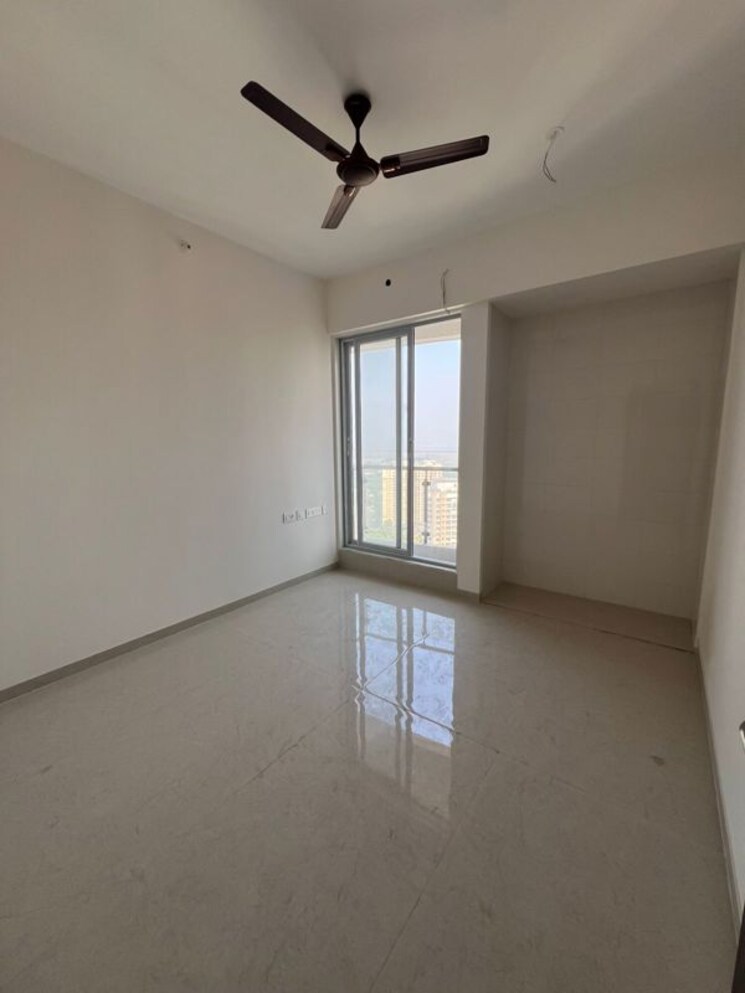 Room, rosa-manhattan 3 Bedroom 1072 Sq.Ft. Apartment In Ghodbunder Road Thane 9721488