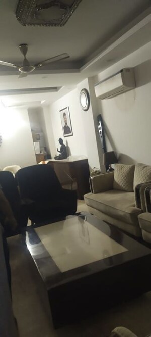 Master Bedroom in 2 BHK Builder Floor at Malviya Nagar – for Rent