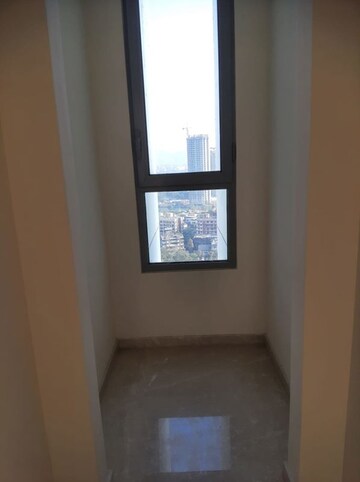 Room in 3 BHK Apartment at Piramal Vaikunth, Balkum Pada – for Sale