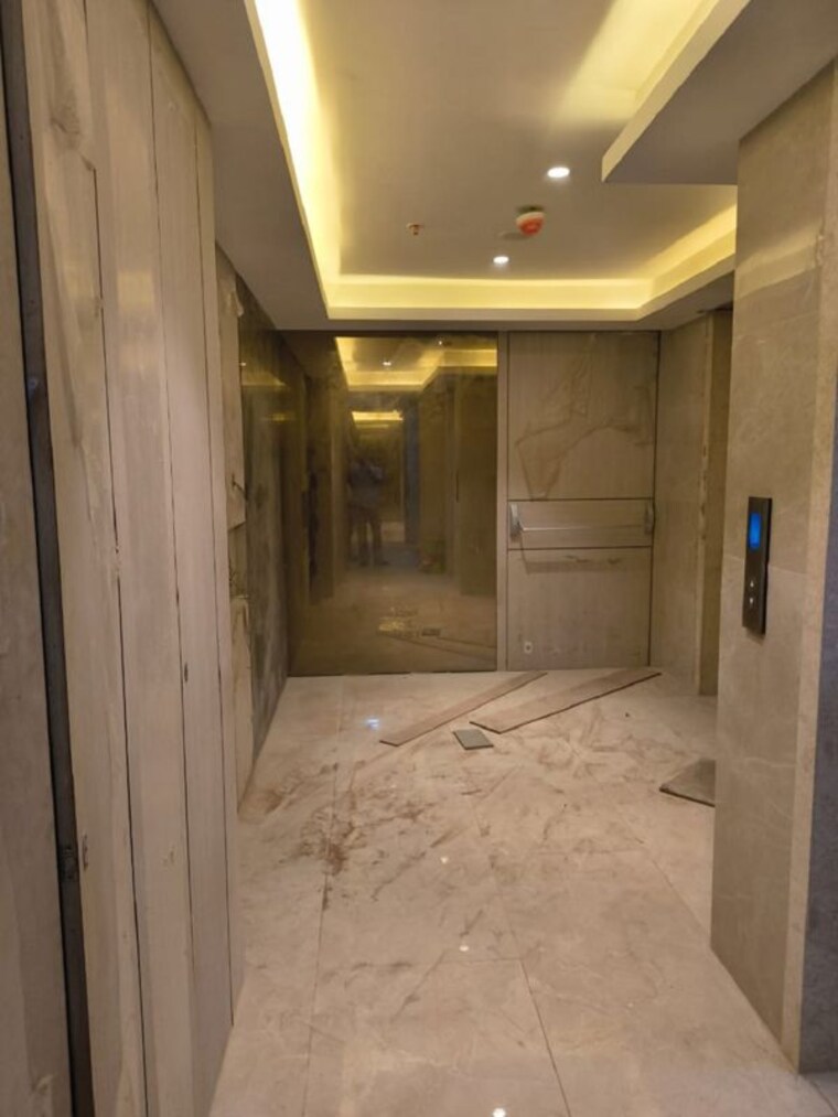 undefined, bandra west 3 Bedroom 1100 Sq.Ft. Apartment In Bandra West Mumbai 9721420