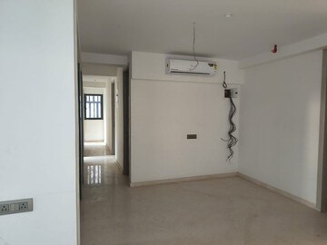 Bedroom in 3 BHK Apartment at Bandra West – for Rent