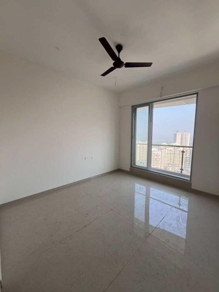 Room, rosa-manhattan 3 Bedroom 1072 Sq.Ft. Apartment In Ghodbunder Road Thane 9721523