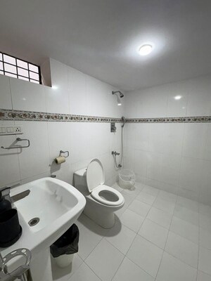 Master Bedroom in 3 BHK Villa at Alpine Manor, Mg Road – for Rent