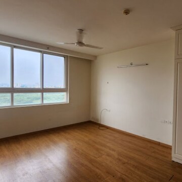 Room in 2 BHK Apartment at Mantri Lithos, Thanisandra – for Rent