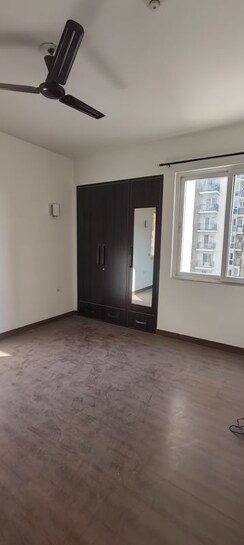 3 BHK + Servant Room Apartment For Sale in Conscient Heritage One