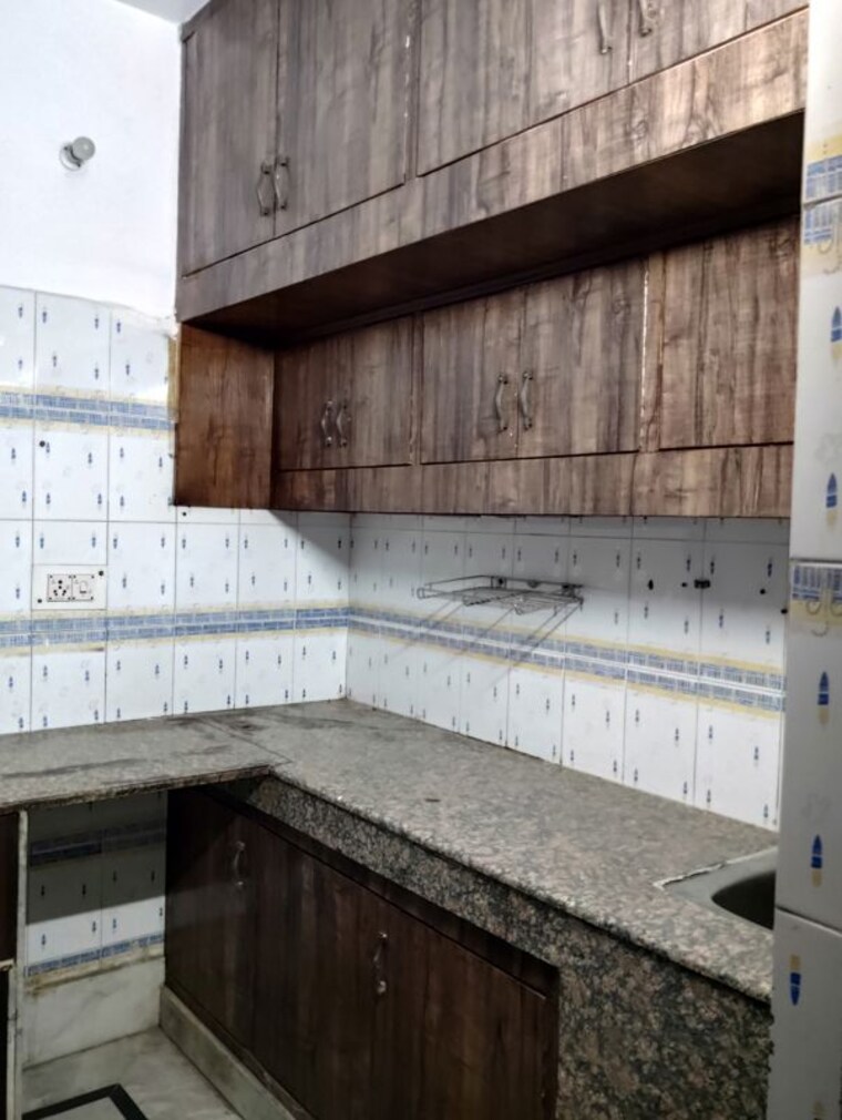 Kitchen, sector 19 1.5 Bedroom 700 Sq.Ft. Builder Floor In Sector 19 Faridabad 9721629