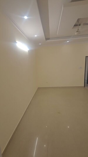 Room in 3 BHK Independent House at Gms Road – for Rent