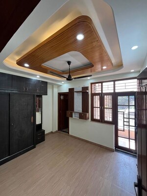 Room in 2 BHK Builder Floor at Gms Road – for Sale
