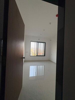Room in 3 BHK Apartment at Krishna Lotus Court, Kharadi – for Rent