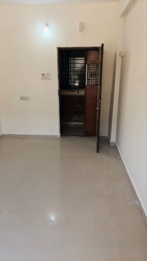 Room in 1 BHK Apartment at Shree Sai Apartment Lokmanya Nagar, Lokmanya Nagar – for Rent