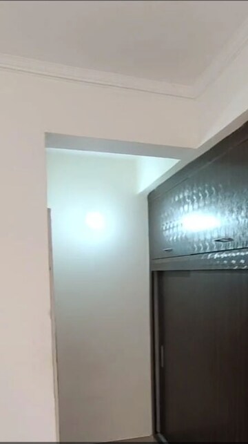 Furnished Amenities in 3 BHK Apartment at Panchsheel Greens, Sector 16 Greater Noida – for Rent