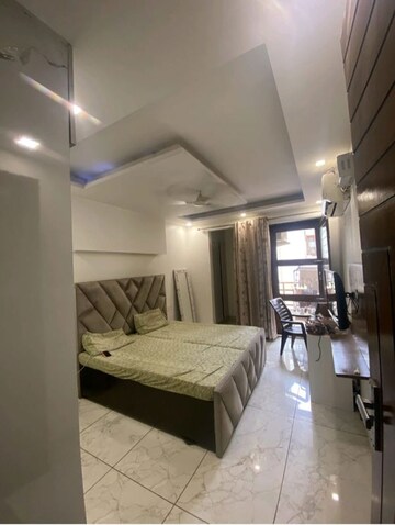 3 BHK Builder Floor For Sale in DLF Centre Point, Sector 11
