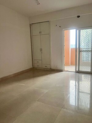 Room in 3 BHK Apartment at Ajnara Le Garden, Sector 16b Greater Noida – for Sale