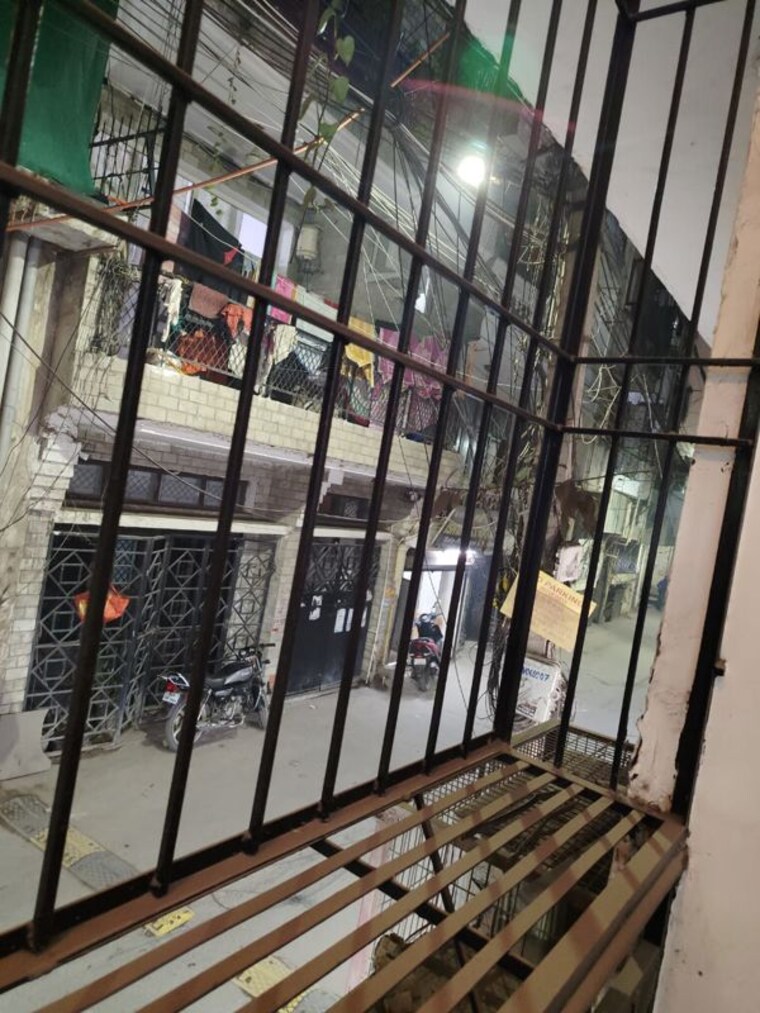 Balcony, khirki extension 3 Bedroom 110 Sq.Yd. Builder Floor In Khirki Extension Delhi 9721747