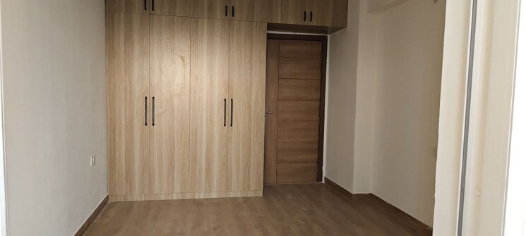 Room, tulip-yellow 3 Bedroom 1704 Sq.Ft. Apartment In Sector 69 Gurgaon 9721779