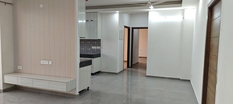 Room, tulip-yellow 3 Bedroom 1704 Sq.Ft. Apartment In Sector 69 Gurgaon 9721779
