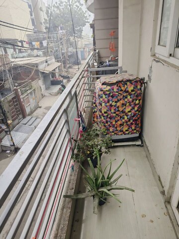 Balcony in 1 BHK Apartment at Sultanpur – for Rent