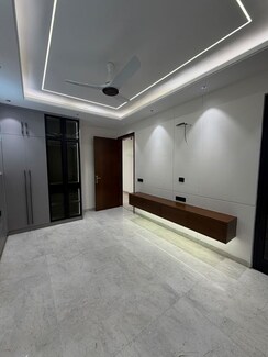 4 BHK Builder Floor For Sale in Nirvana Courtyard