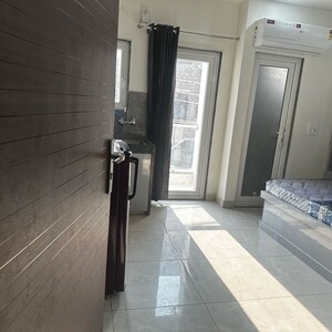 Building Lobby in 1 RK Builder Floor at Huda Staff Colony, Sector 46 – for Rent