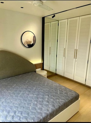 Bedroom in 2 BHK Apartment at Lodha Sterling, Kolshet Road – for Rent