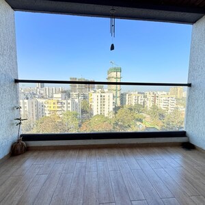 Room in 3 BHK Apartment at Majestique Signature Towers, Dasar – for Rent