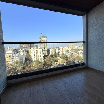 Room in 3 BHK Apartment at Majestique Signature Towers, Dasar – for Rent