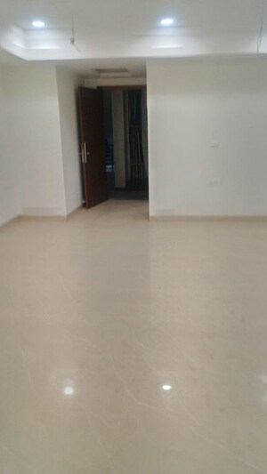 Room in 3 BHK Apartment at Adarsh Nagar – for Sale