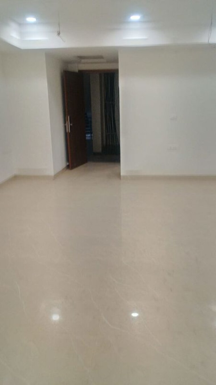 Room, adarsh nagar 3 Bedroom 1600 Sq.Ft. Apartment In Adarsh Nagar Jaipur 9721823