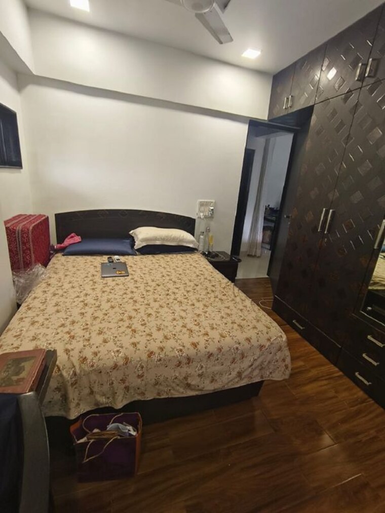 Bedroom, bandra west 2 Bedroom 700 Sq.Ft. Apartment In Bandra West Mumbai 9721828