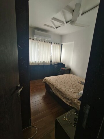Bedroom in 2 BHK Apartment at Bandra West – for Rent