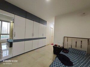 Room in 3 BHK Apartment at Hiranandani Phillipa, Ghodbunder Road – for Sale