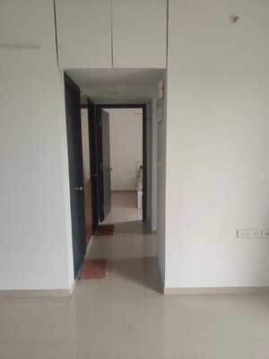 Room in 1 BHK Apartment at Shapoorji Pallonji Joyville, Virar West – for Rent