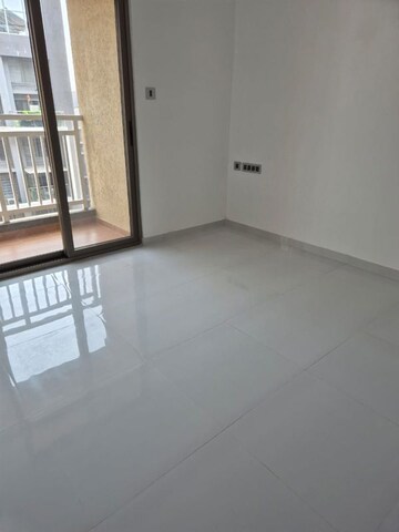 Room in 2 BHK Apartment at Bramhacorp The Collection, Kalyani Nagar – for Rent